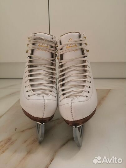 Фигурные коньки jackson freestyle