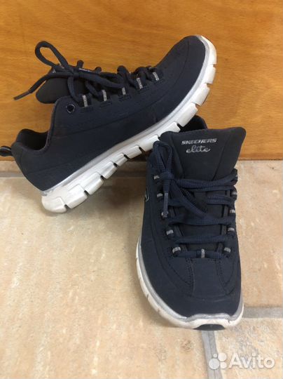 Skechers 35