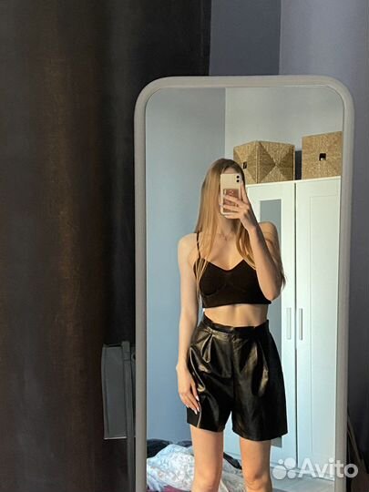 Кожаные шорты