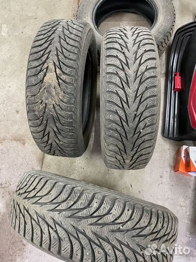 Yokohama IceGuard Stud IG65 215/65 R16 102T