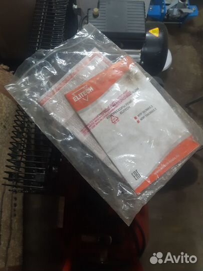 Компрессор воздушный 220в 2.2кв 100литров ресивер