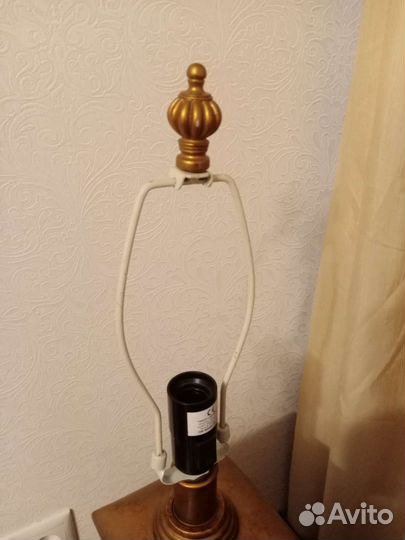 Американская интерьерная настольная лампа