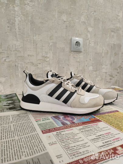 Кроссовки adidas zx 700 hd