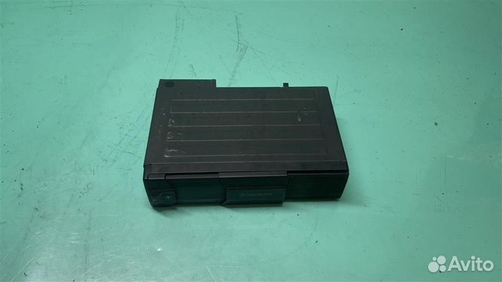 Cd changer #:6378 Mercedes Benz W220 S-Class 199