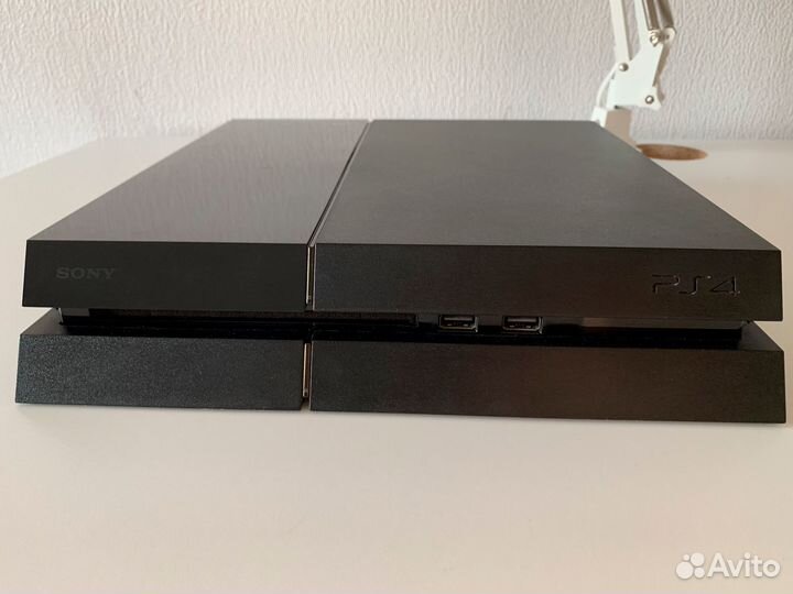 Sony Playstation 4 500 Гб + The Last of Us
