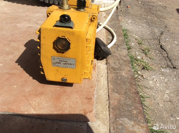 Насос вакуумный 3нвр-1духл4.2 бу