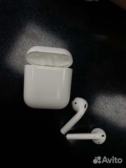 Беспроводные наушники apple airpods 1