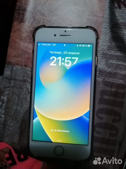 iPhone 8, 64 ГБ