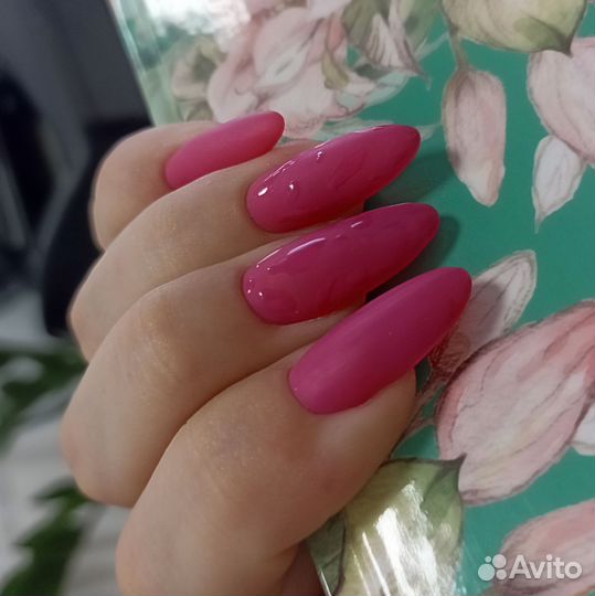 Модель на маникюр и наращивание