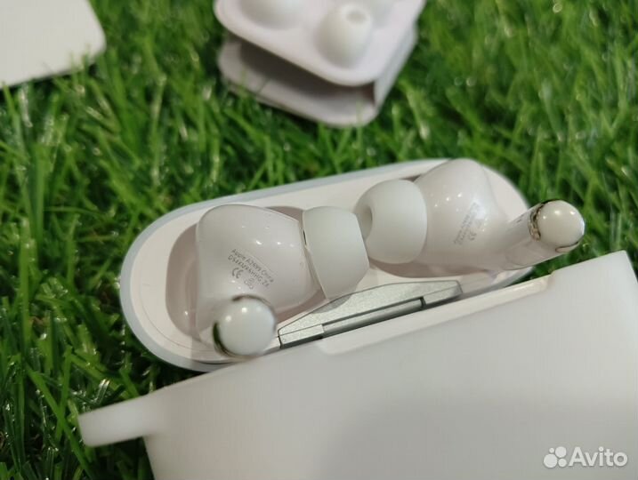 AirPods Pro 2 Platinum