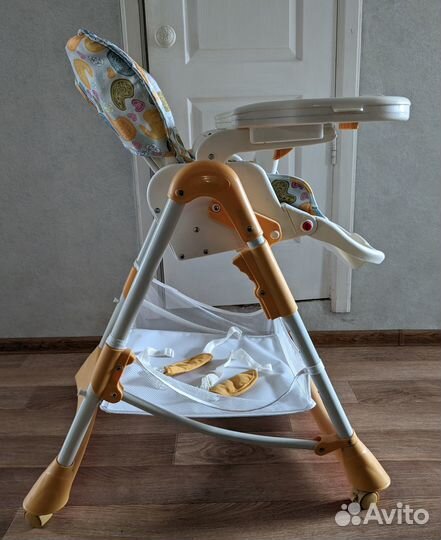 Стульчик для кормления Happy Baby William Light