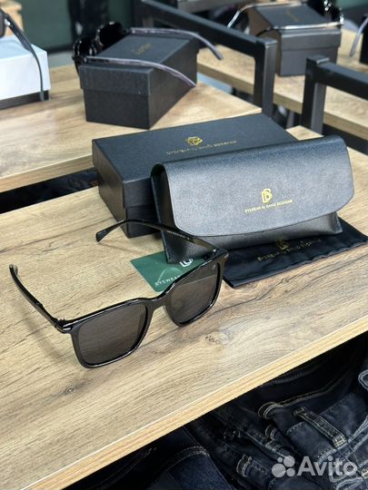 Солнцезащитные очки