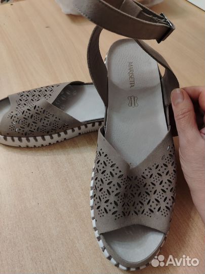 Босоножки летние женские 39 размер