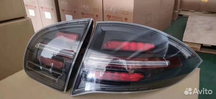 Фонари задние Black Porsche Cayenne 958 LED