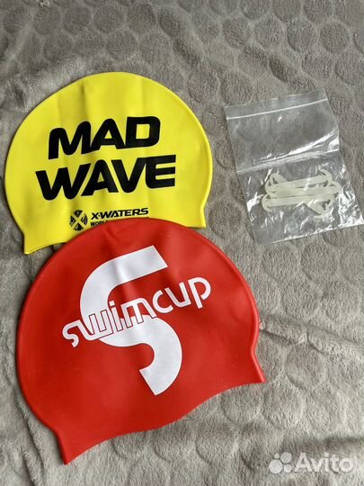 Шапочки для бассейна и штрипки для комбеза/брюк