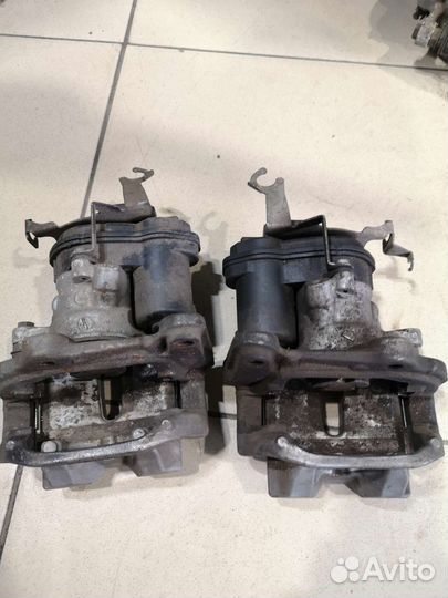 Bmw G30 тормозной суппорт задний