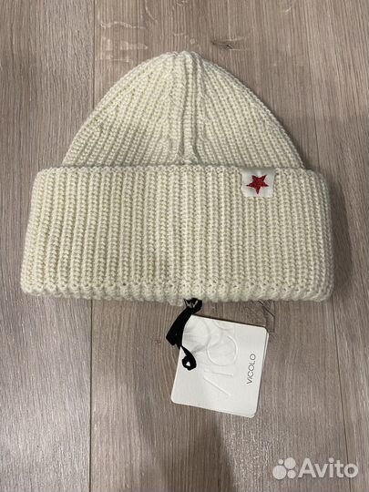 Новая шапка итальянской марки Vicolo