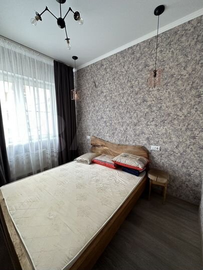 2-к. квартира, 55 м², 1/9 эт.
