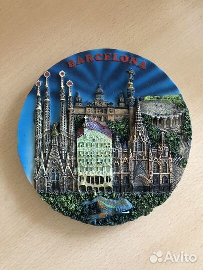 Сувенирные тарелки