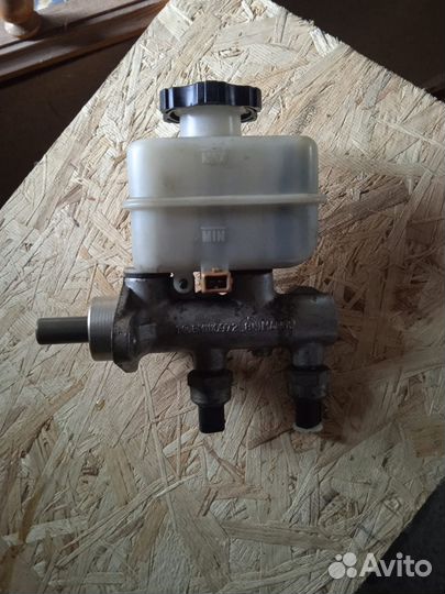 Главный тормозной цилиндр Ssangyong rexton 2