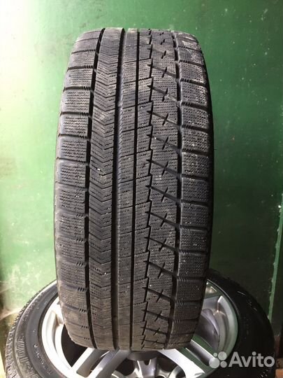 Bridgestone Blizzak VRX3 245/45 R18