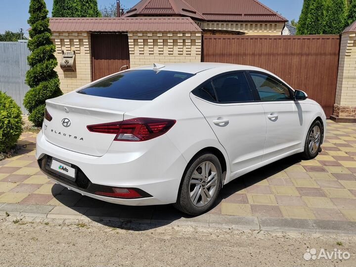 Hyundai Elantra, 2019