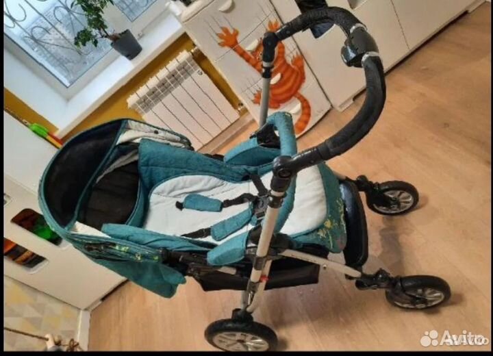 Прогулочная коляска