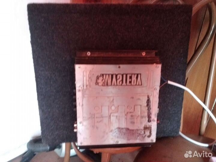 Сабвуфер с усилитилем