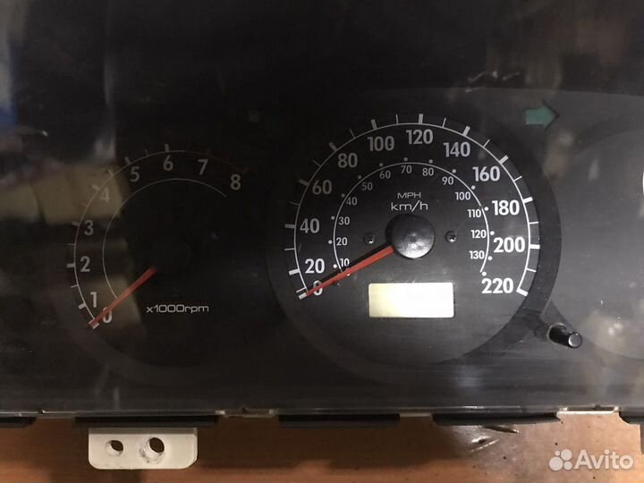 Kia Spectra панель приборов