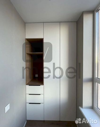 Распашной шкаф