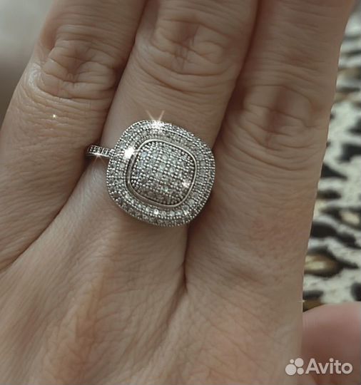 Серебряное кольцо с фианитами