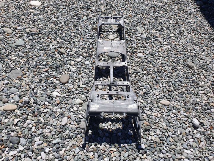 Кронштейн центральной консоли для Audi A8 D4