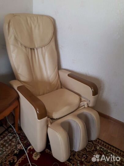 Кресло массажное в отличном состоянии