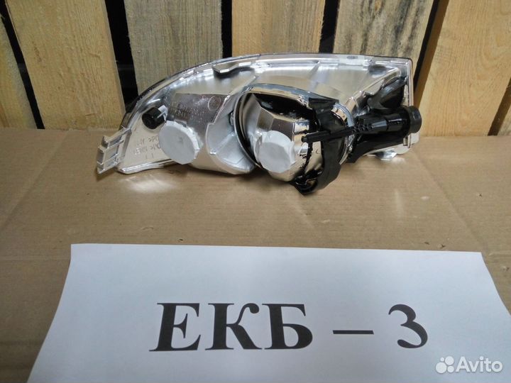 Фара противотуманная левая Skoda Octavia 2 A5