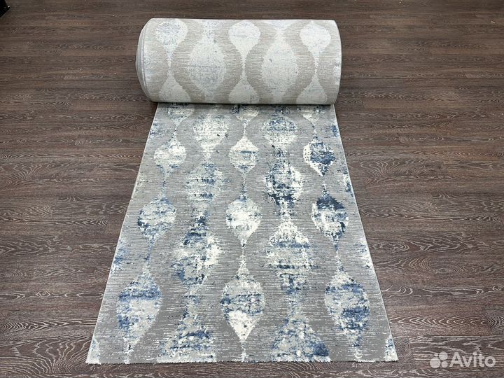 Ковер, ковровая дорожка современная