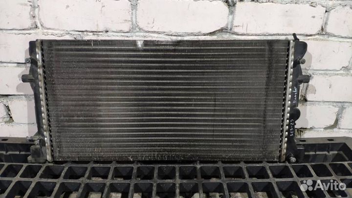 Радиатор основной от Skoda Roomster 2006