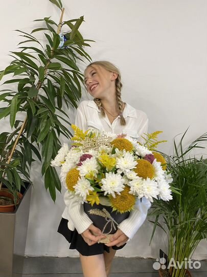 Композиции в шляпной коробке на 1 сентября