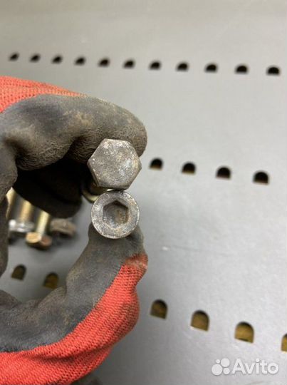 Болты муфты кардана Mercedes E-Class W124