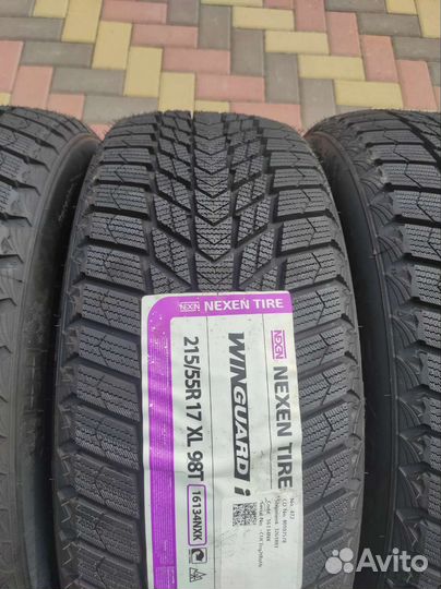 GT Radial WinterPro2 215/55 R17