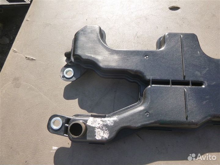 Сапун Lexus Ls600Hl UVF46 2urfse 2010