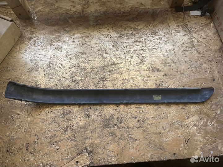 Левый молдинг заднего бампера BMW 3 E46