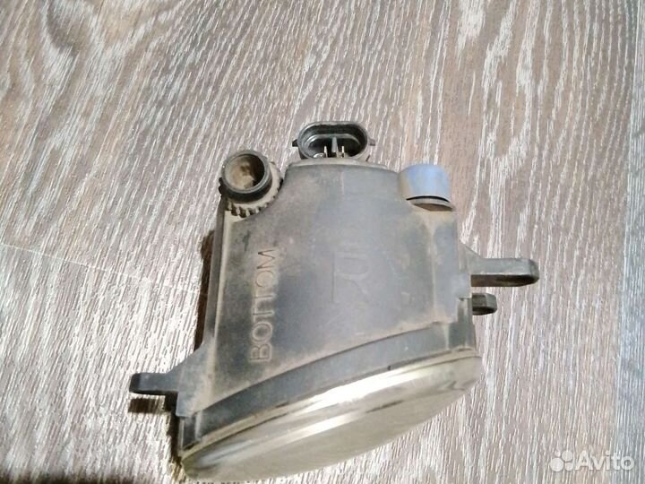 Противотуманка камри