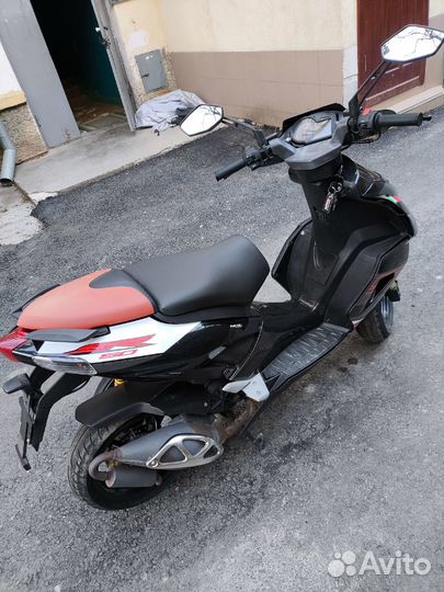 Aprilia SR50 2016г