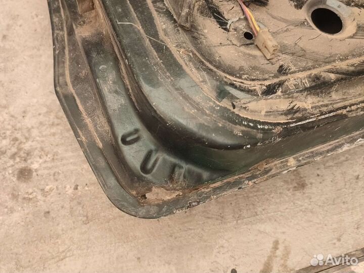 Дверь багажника Шевроле нива