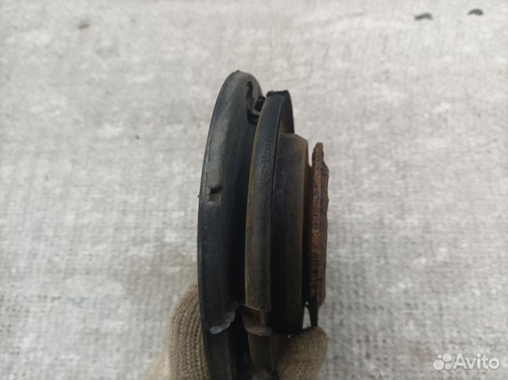 Опорная чашка передней стойки Peugeot 406