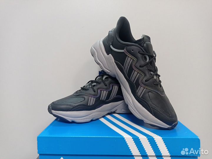 Кроссовки Adidas Ozweego Black/Hologram