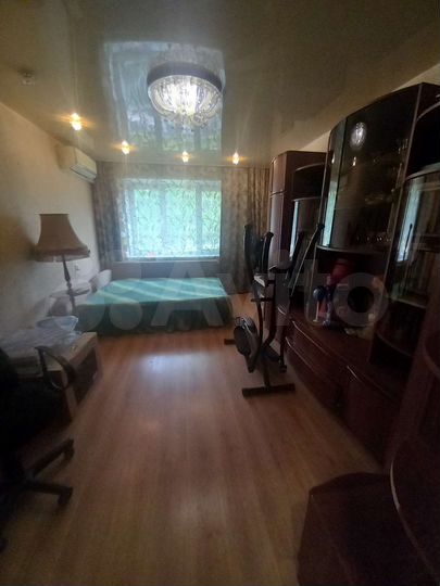 2-к. квартира, 56 м², 1/9 эт.