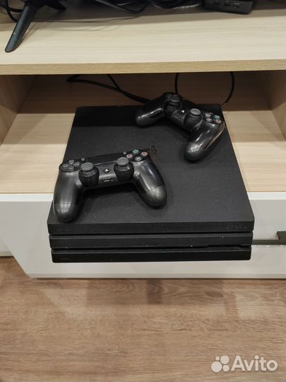 Sony PS4 pro 1tb