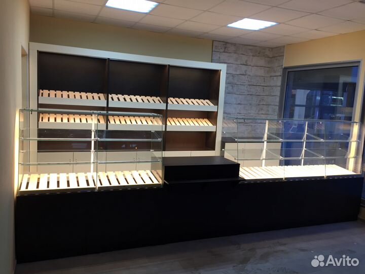 Мебель и оборудование для магазинов