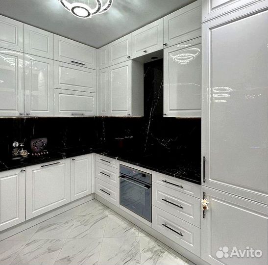 Современная английская кухня под ключ в Москве